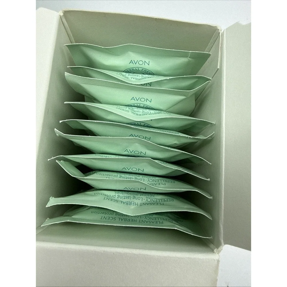 Vtg Avon Skin So Soft Lot Moisturizing Sunscreen Lotion 4 oz Wipes Towelettes